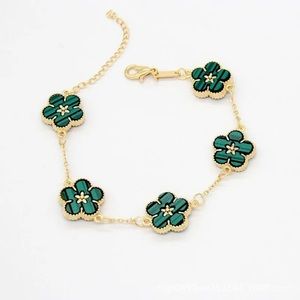 5 leaf bracelet